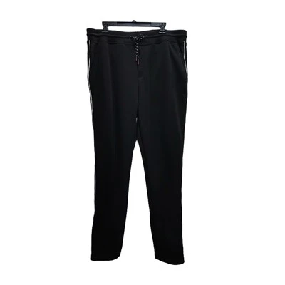 Pantaloni atletici largi pentru femei